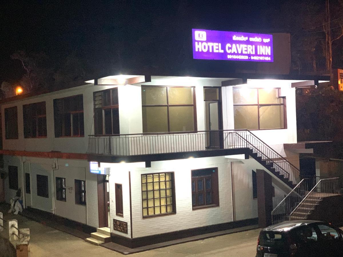 Hotel Caveri Inn Madikeri Exteriör bild
