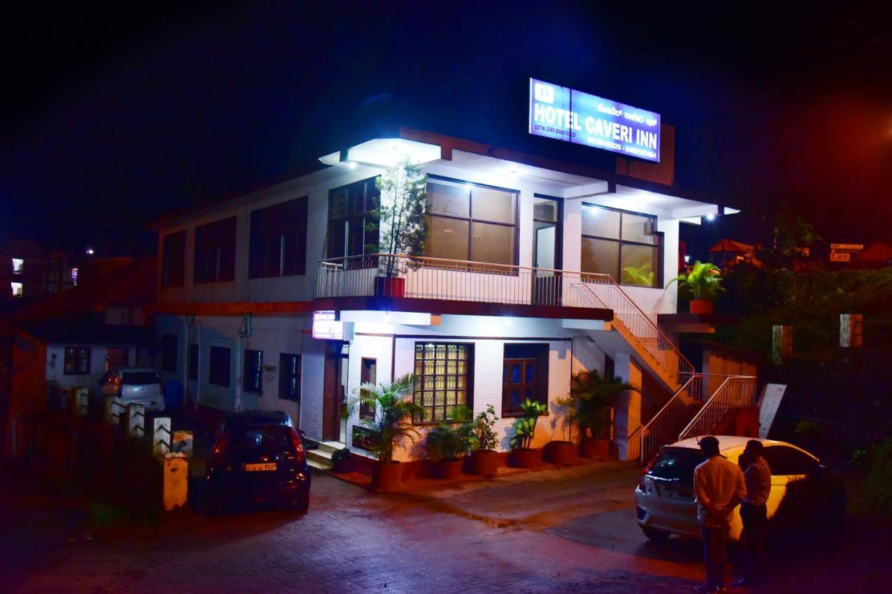 Hotel Caveri Inn Madikeri Exteriör bild